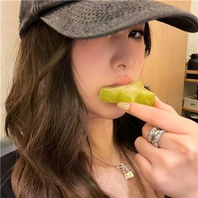 小镇的千叶君。海报