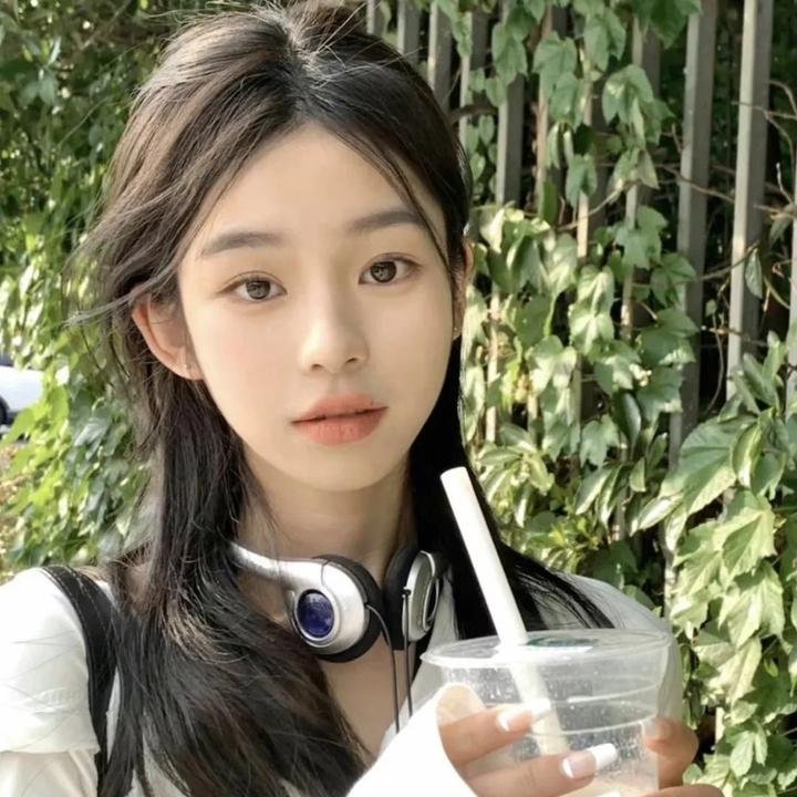 只有我进入的隐藏地下城海报